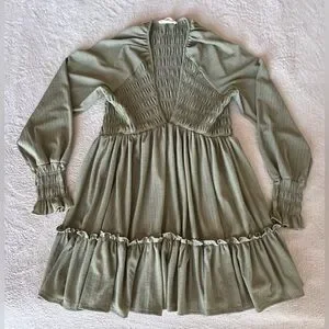 altar'd state green long sleeve dress Altar'd State Lace Long Sleeve Green Dress XS
